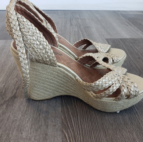 Lucky Brand Lainey Espadrille Wedge Gold Sandal Sz 6.5M - Picture 6 of 11